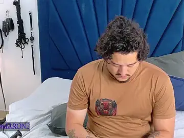 Stripchat Live Sex of RoxyandAron2