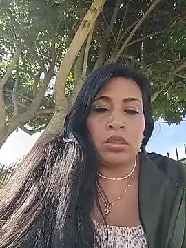 Stripchat Live Sex of shailademons-