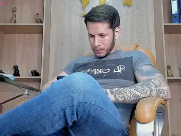 Stripchat Adult Webcams of George_Diesell