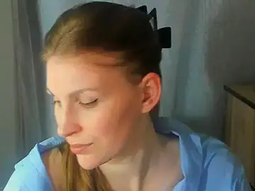 Stripchat Adult Webcam of JuliaMuuun