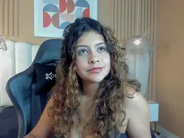 Stripchat Watch Live Sex Cams of cassiehot_