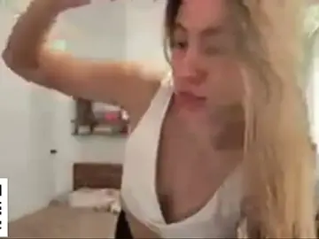 Stripchat Best live sex cam show of AnnieBellie