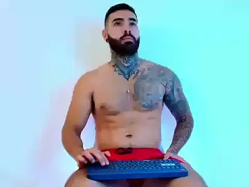 Stripchat Adult Webcam of silvano_torres