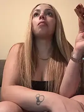 Stripchat Sex Chat of Noeliagglow