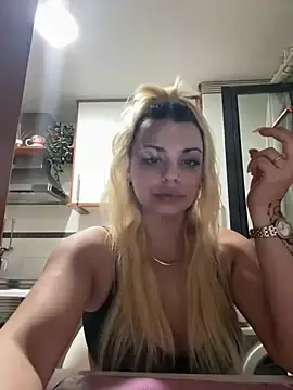 Stripchat Live Porn of Noeliagglow