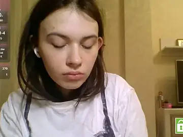 Stripchat Sex Cam of CeyaLier