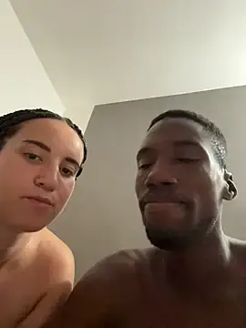 Stripchat Free Live Porn of INTRUDERS20