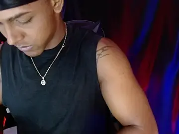 Stripchat Watch Live Sex Cams of zoriel_bigcock