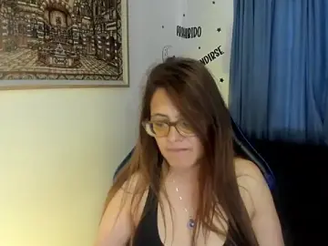 Stripchat Adult Webcams of Ivette_Shaira