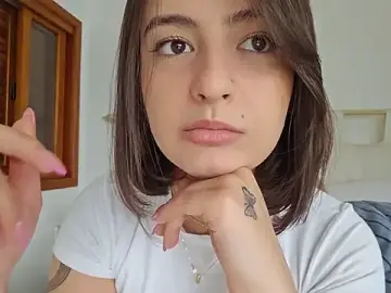 Stripchat Adult Webcam of Juh_castro