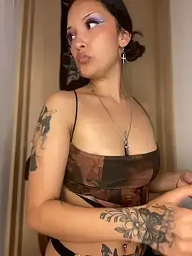 Stripchat Free Porn Cam of baby_lizy