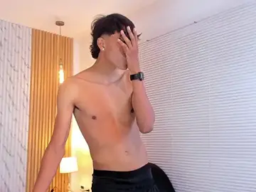 Stripchat Free Porn Cam of myke_tucker