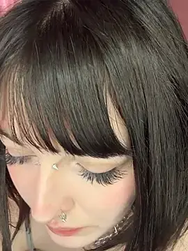 Stripchat Live Sex Cam of virusDoll