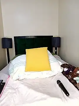 Stripchat Live Sex Cam of RichPussy1818