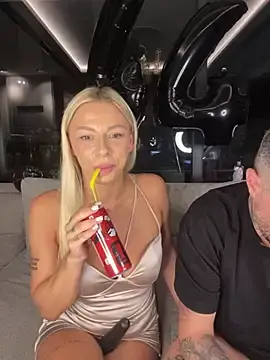 Stripchat Live Sex Cam of SexOnMyLvL