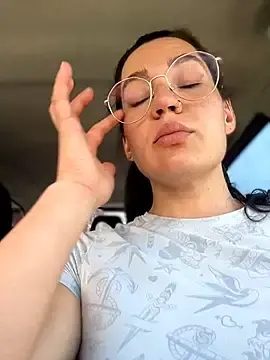 Stripchat Live Sex Cam of MeekyRich