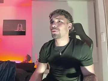 Stripchat Free Porn Cam of justin_lenox