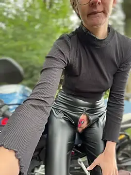 Stripchat Best live sex cam show of Bikergirl_97