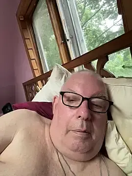 Stripchat Sex Chat of CharlieWeaver22