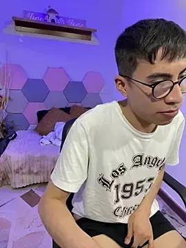 Stripchat Live Porn of Andy_Norton