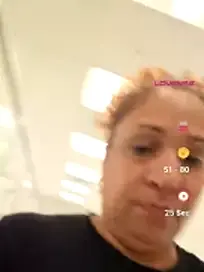Stripchat Live Sex Cam of ladycreamypr2