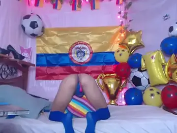 Stripchat Free Porn Cam of Nikol_Twink02