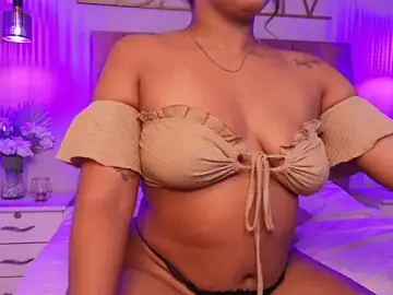 Stripchat Adult Webcams of madisoncurt_