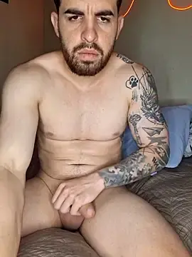 Stripchat Best Webcam of Cubanotatuado