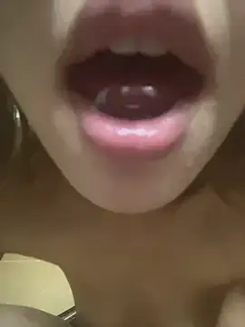 Stripchat Live Porn of yuer_your