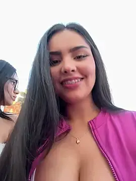 Stripchat Sex Cam of Maddy_Rouse_