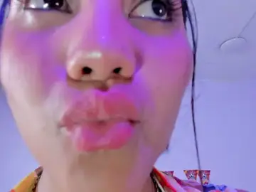 Stripchat Nude Webcam of mia_hank