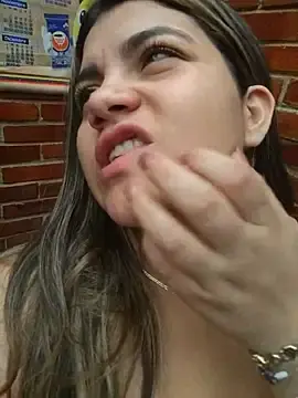 Stripchat Sex Cam of Ivy_enjoy