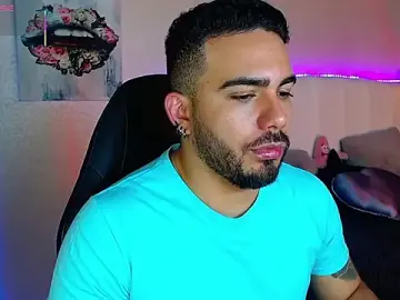 Stripchat Live Sex of adamhairy