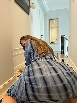Stripchat Free Live Porn of curvyflawless