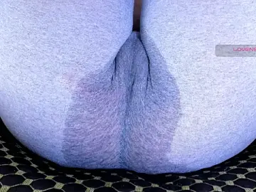 Stripchat Live Porn of Cameltoe_squirt_inPants
