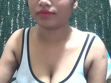 Stripchat Free Porn Cam of shallykaur