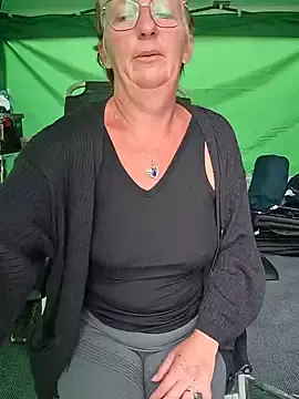 Stripchat Watch Live Sex Cams of lescoquinsdu40