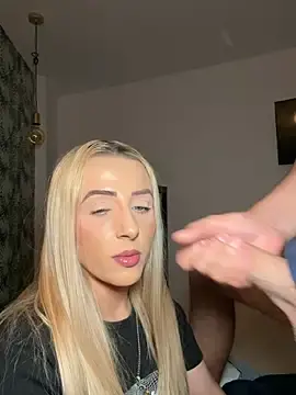 Stripchat Live Porn of Strongqueen