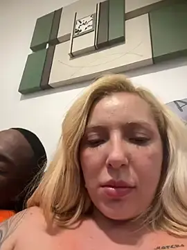 Stripchat Free Live Porn of Juuhschmitt