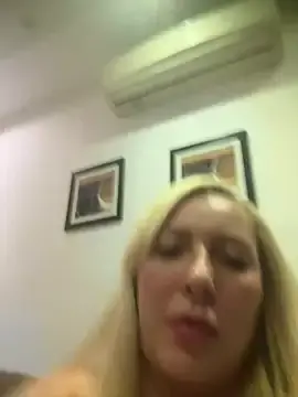 Stripchat Live Porn of Juuhschmitt