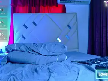 Stripchat Free Porn Cam of Rich_boy01