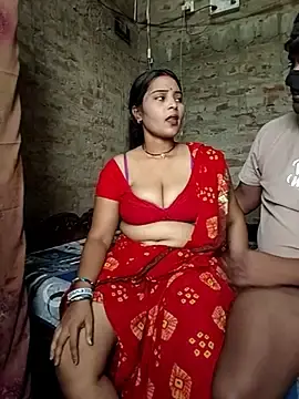 Stripchat Live Sex Cam of Hey_Shiri_Bhabhi