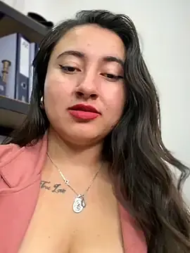 Stripchat Adult Webcams of _Sarah-Office1