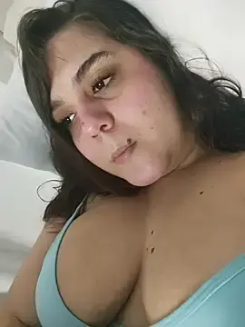Stripchat Live Sex Cam of its_lauu_