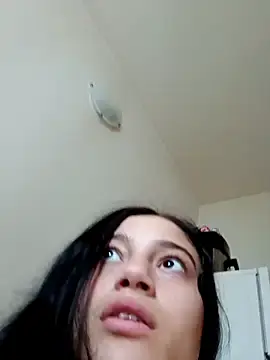Stripchat Live Sex Cam of Virgin_Pussy_Love