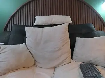 Stripchat Watch Live Sex Cams of shannel__queen
