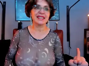 Stripchat Live Porn of Samantha_mature56