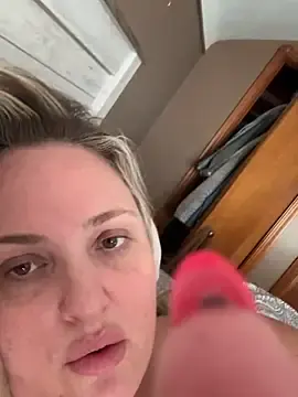 Stripchat Live Sex of 1SexyQueen