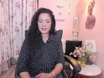 Stripchat Adult Webcam of MyLovOne