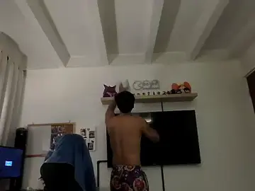 Stripchat Live Sex Cam of SantiagoMelendez